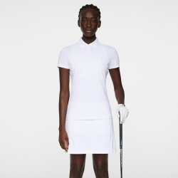 Karlie Polo W